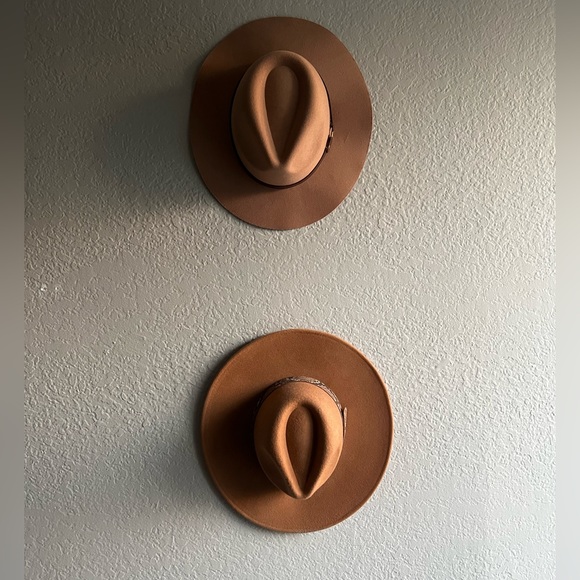 Wide-brim Hat in Camel π - Picture 9 of 9